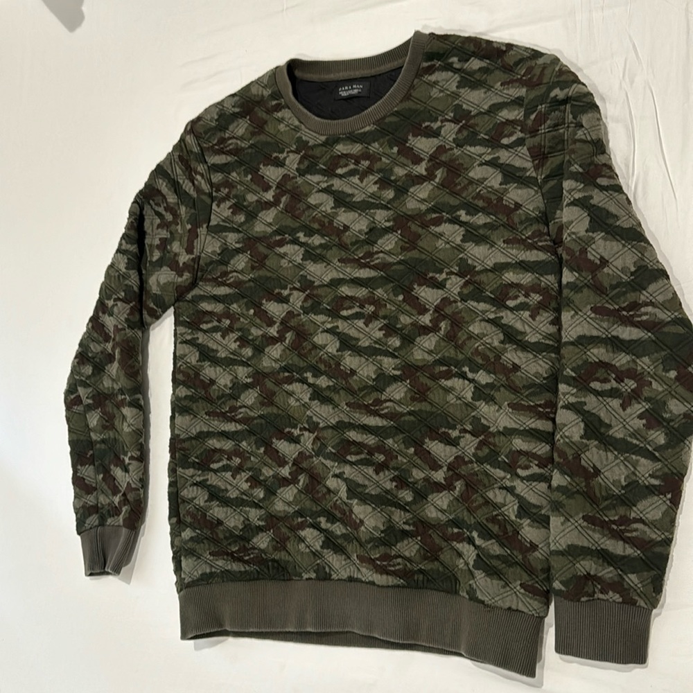 Zara Man Camo Pleated Crewneck Sweatshirt